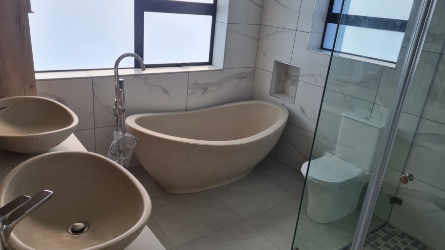 3 Bedroom Property for Sale in Dana Bay Western Cape